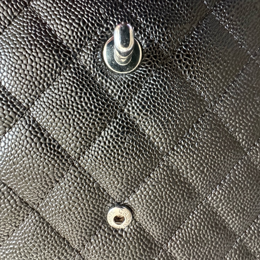 CHANEL Caviar Black Maxi Double Flap Classic Bag ( interior damage) - Picture 6 of 17